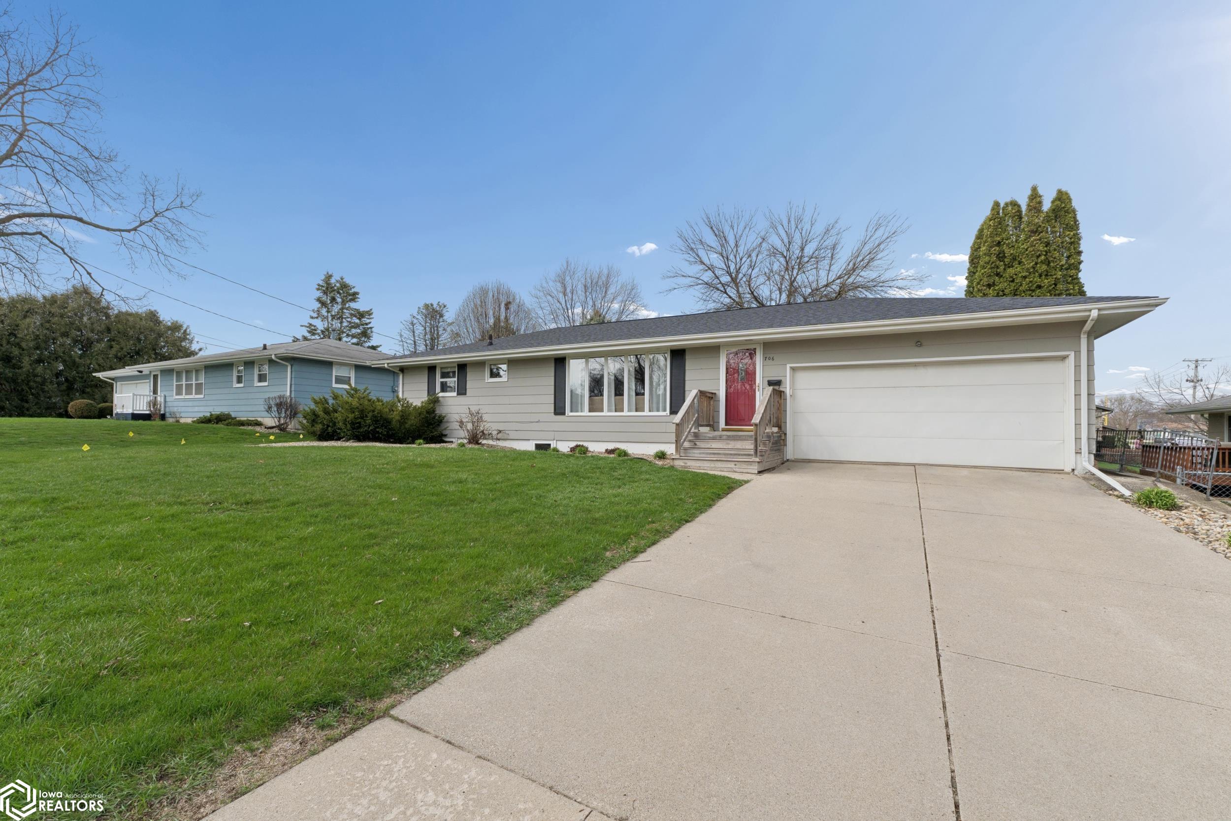 706 6th Street SE Mason City IA 50401