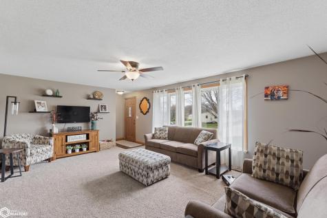 706 6th Street SE Mason City IA 50401
