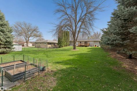 706 6th Street SE Mason City IA 50401
