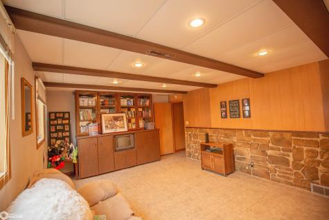 120 S Woodworth Street Algona IA 50511