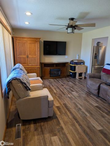 1155 Elm Avenue Garner IA 50438