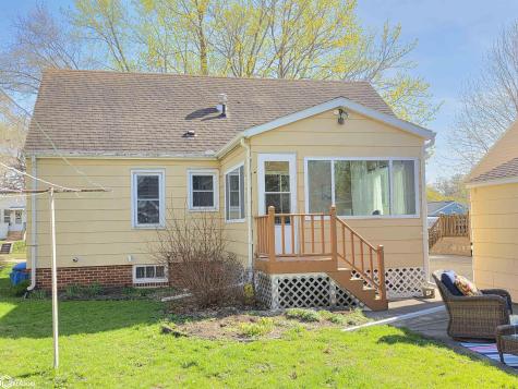 722 10th Street NE Mason City IA 50401