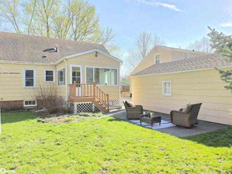 722 10th Street NE Mason City IA 50401