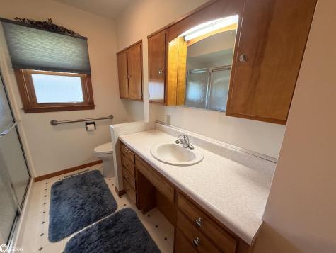 208 7th Street SE Hampton IA 50441
