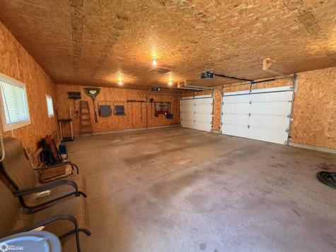 208 7th Street SE Hampton IA 50441