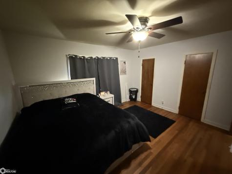 400 S 9th Street Clear Lake IA 50428