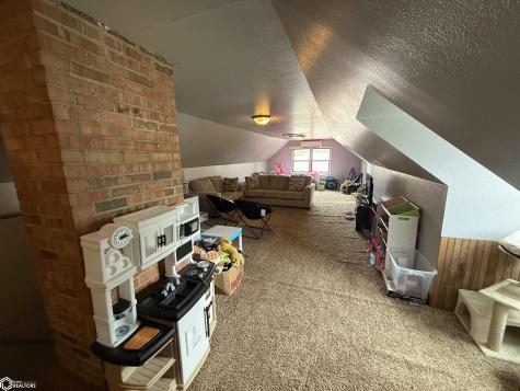 400 S 9th Street Clear Lake IA 50428