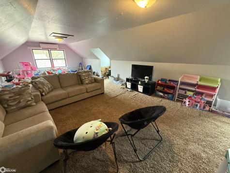 400 S 9th Street Clear Lake IA 50428