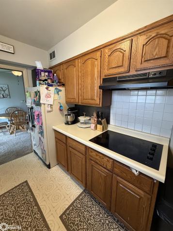 400 S 9th Street Clear Lake IA 50428