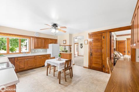 2480 Palm Avenue Garner IA 50438