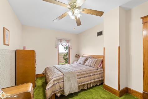 2480 Palm Avenue Garner IA 50438