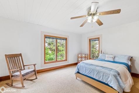 2480 Palm Avenue Garner IA 50438