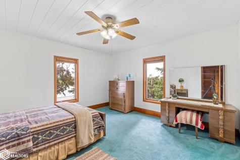 2480 Palm Avenue Garner IA 50438