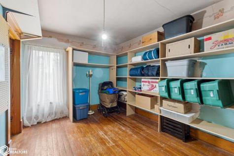2480 Palm Avenue Garner IA 50438