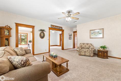2480 Palm Avenue Garner IA 50438