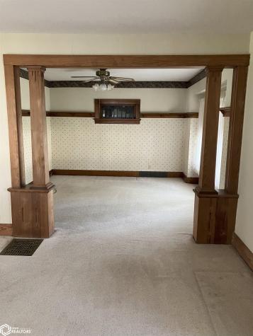 319 N 6th Street Sheffield IA 50475