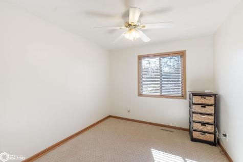 16 Lexington Square Mason City IA 50401