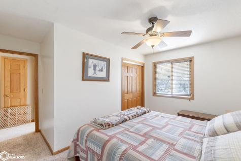 16 Lexington Square Mason City IA 50401