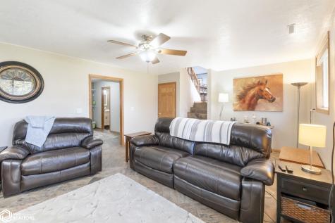 16 Lexington Square Mason City IA 50401