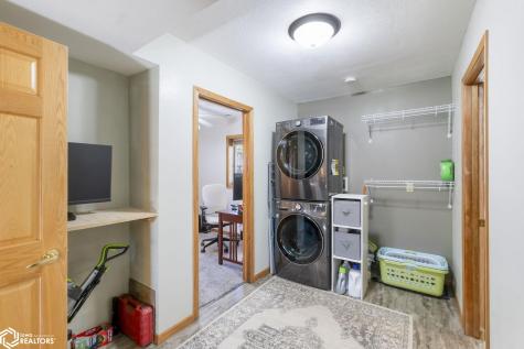 16 Lexington Square Mason City IA 50401