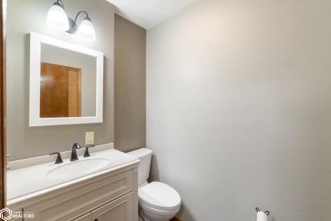 16 Lexington Square Mason City IA 50401