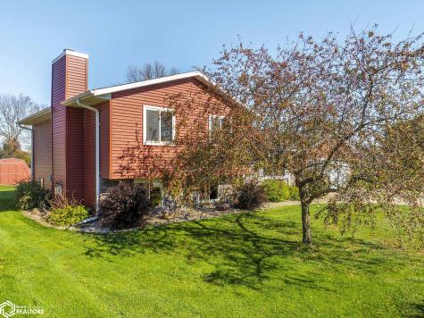 16 Lexington Square Mason City IA 50401