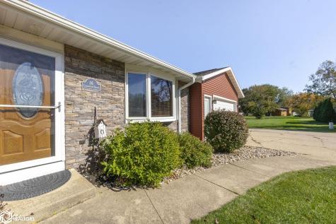 16 Lexington Square Mason City IA 50401