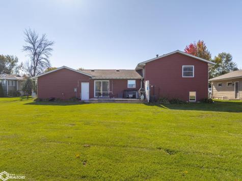 16 Lexington Square Mason City IA 50401