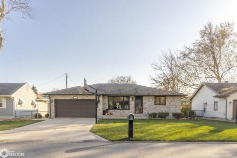 1621 7th Place SW Mason City IA 50401