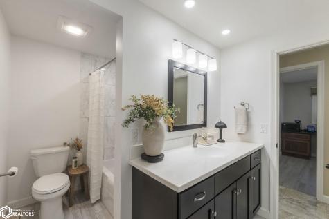 1621 7th Place SW Mason City IA 50401