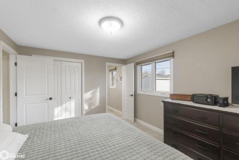 1621 7th Place SW Mason City IA 50401