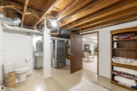 1621 7th Place SW Mason City IA 50401