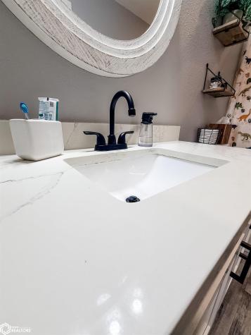 104 Montclare Lane Belmond IA 50421