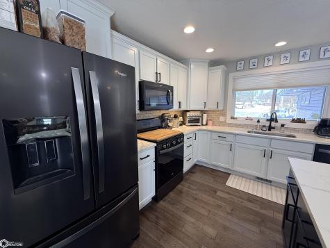 104 Montclare Lane Belmond IA 50421