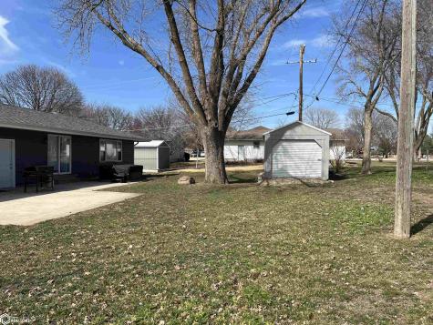 104 Montclare Lane Belmond IA 50421