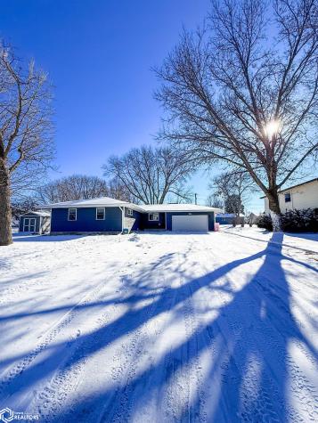 104 Montclare Lane Belmond IA 50421