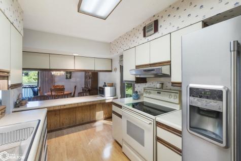 1814 Springview Drive Mason City IA 50401