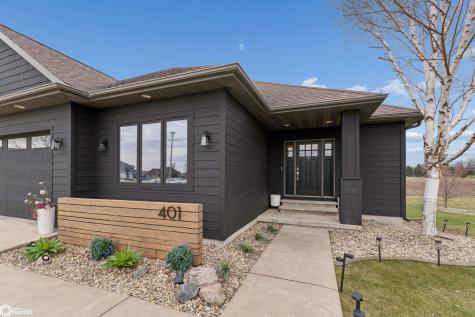 401 Bedford Court Clear Lake IA 50428