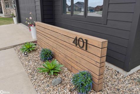 401 Bedford Court Clear Lake IA 50428