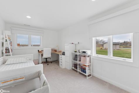 401 Bedford Court Clear Lake IA 50428