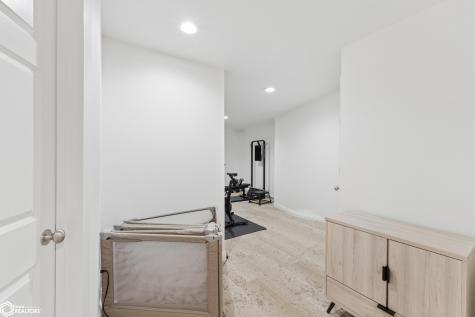 401 Bedford Court Clear Lake IA 50428