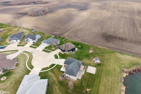 401 Bedford Court Clear Lake IA 50428