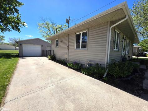 1008 18th Avenue Charles City IA 50616