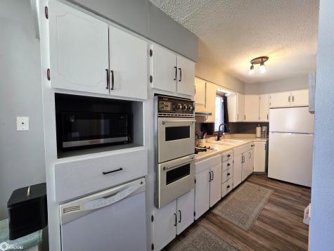 1008 18th Avenue Charles City IA 50616