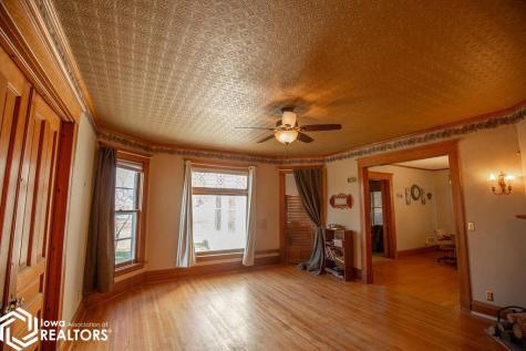 605 E Mcgregor Street Algona IA 50511