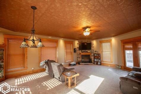 605 E Mcgregor Street Algona IA 50511