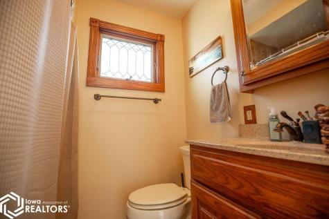 605 E Mcgregor Street Algona IA 50511