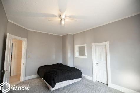 605 E Mcgregor Street Algona IA 50511