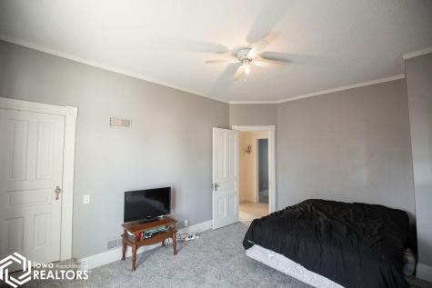 605 E Mcgregor Street Algona IA 50511