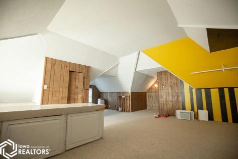 605 E Mcgregor Street Algona IA 50511